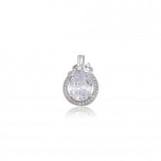 Apzeltīts kulons ar mirdzošiem cirkoniem